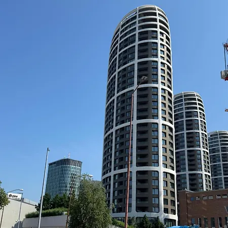 Sky Park By Zaha Hadid- Modern Stay With Garage *