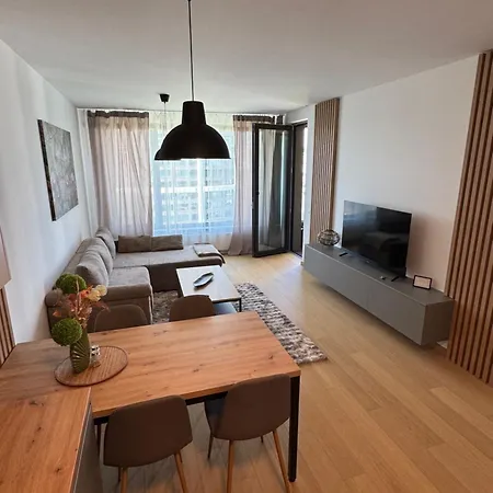 شقة Sky Park By Zaha Hadid- Modern With Garage *