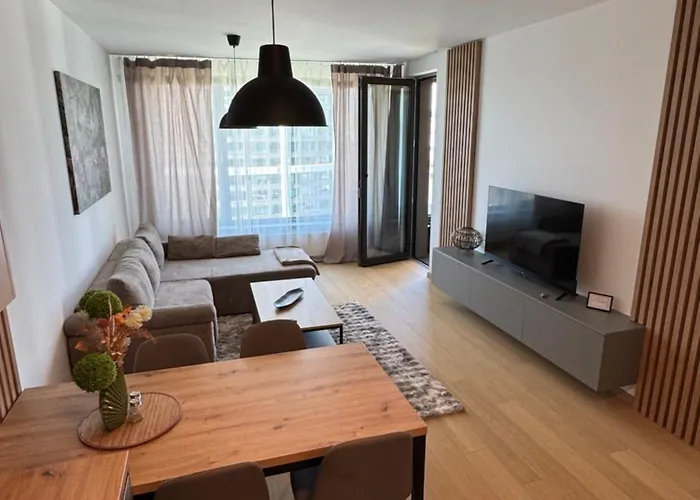 شقة Sky Park By Zaha Hadid- Modern With Garage *